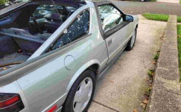 Dodge-Daytona-Coupe-1989-Silver-Gray-260892-1