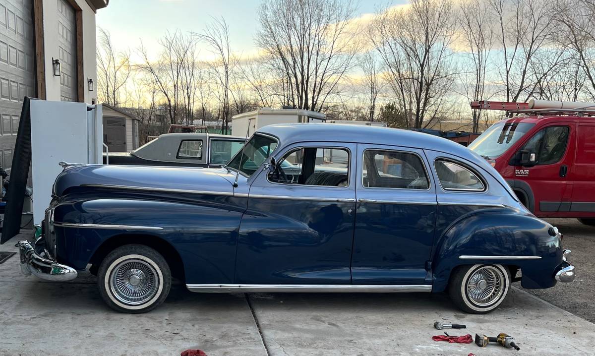 Dodge-Deluxe-1947-5