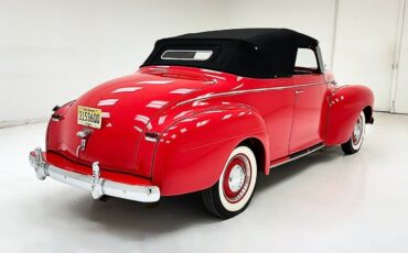 Dodge-Luxury-Liner-Cabriolet-1940-Red-Gray-146431-7