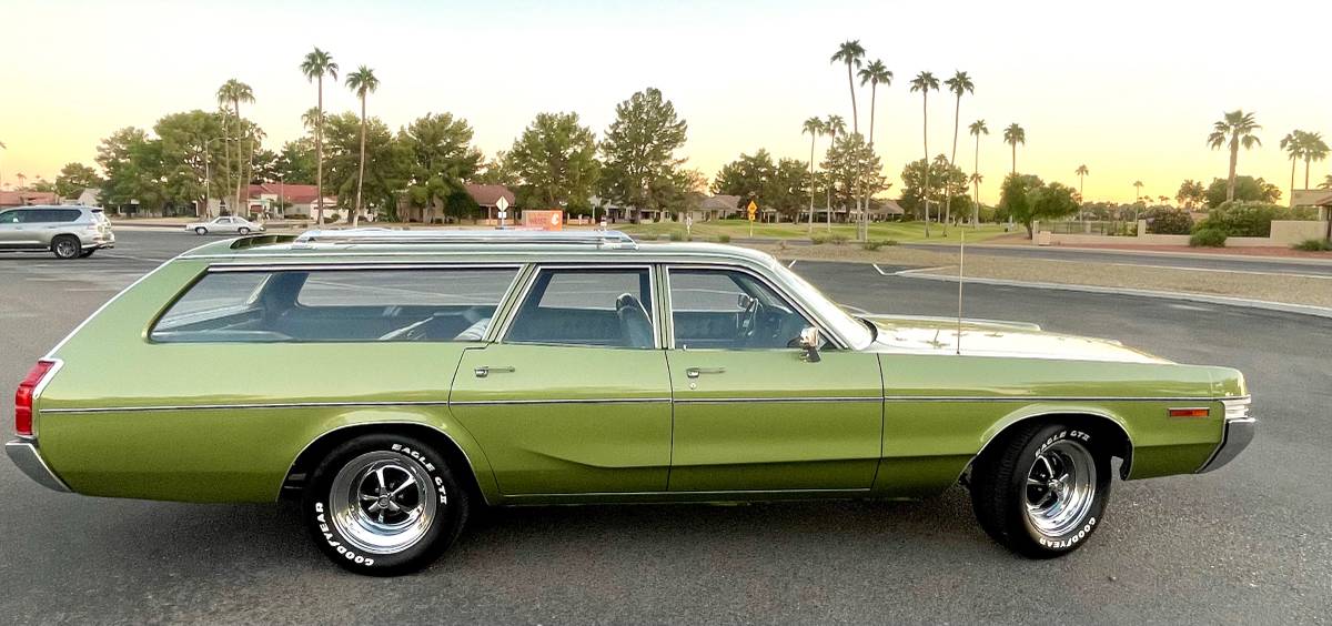 Dodge-Monaco-wagon-1972-2