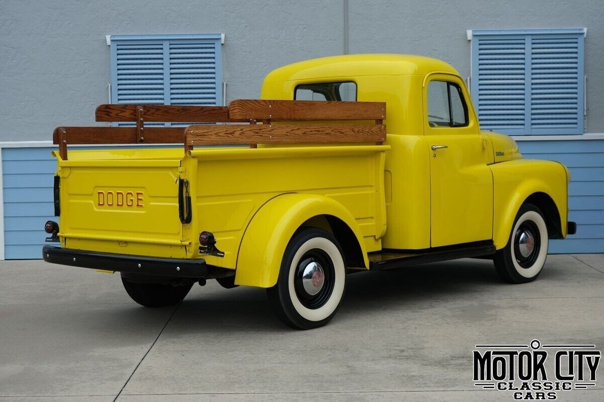 Dodge-Other-Pickups-Pickup-1952-Yellow-Brown-6614-4