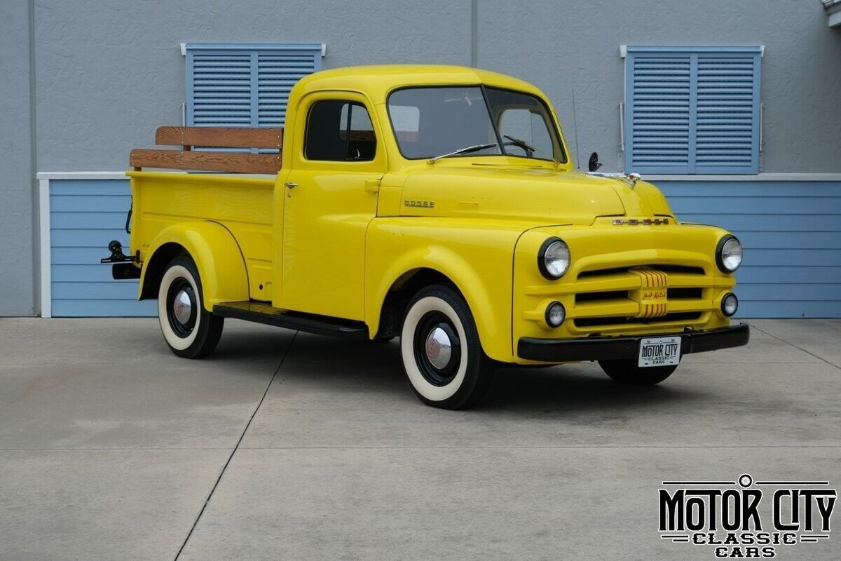 Dodge-Other-Pickups-Pickup-1952-Yellow-Brown-6614-6