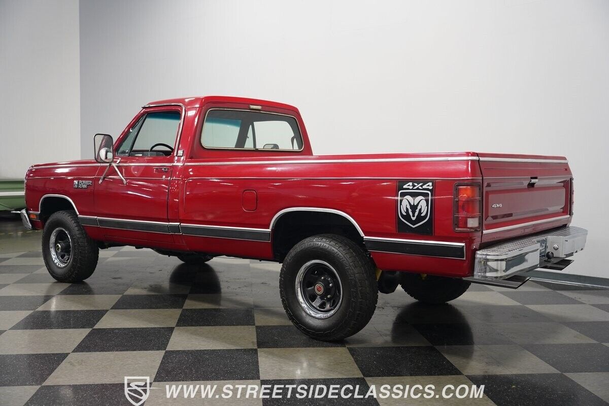 Dodge-Other-Pickups-Pickup-1985-Red-Red-114807-11