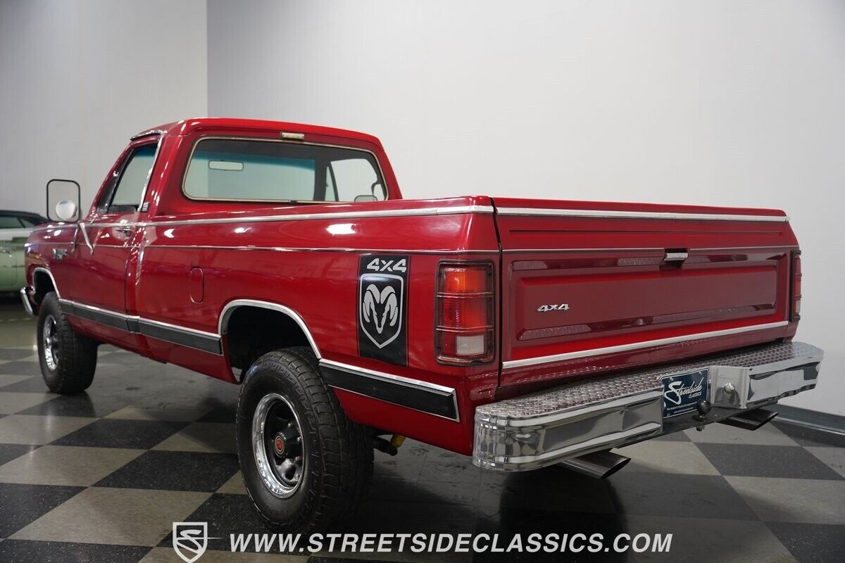 Dodge-Other-Pickups-Pickup-1985-Red-Red-114807-12