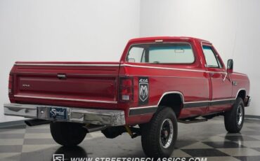 Dodge-Other-Pickups-Pickup-1985-Red-Red-114807-14