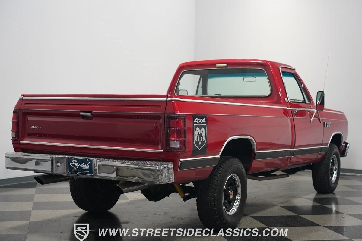 Dodge-Other-Pickups-Pickup-1985-Red-Red-114807-14