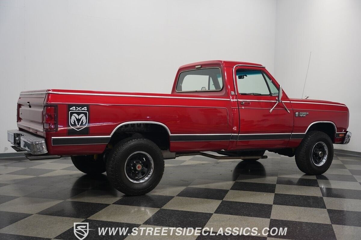 Dodge-Other-Pickups-Pickup-1985-Red-Red-114807-16