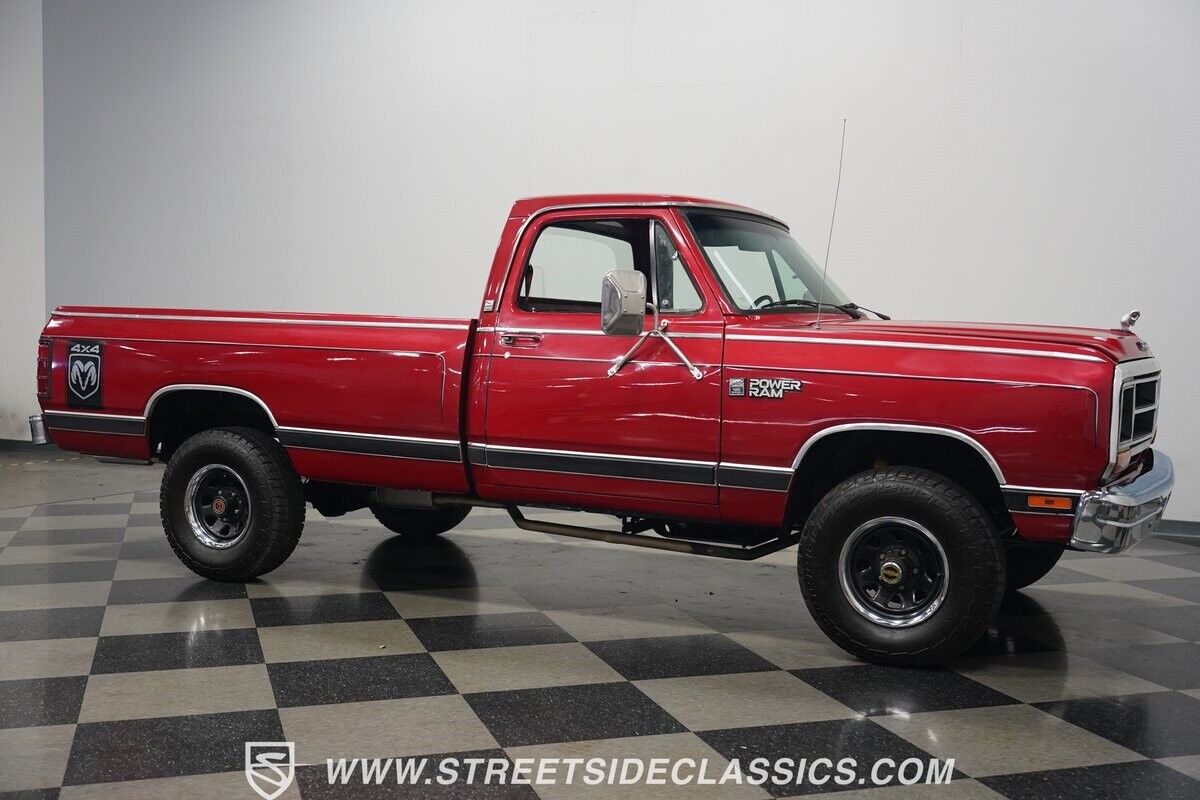 Dodge-Other-Pickups-Pickup-1985-Red-Red-114807-18