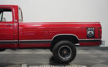 Dodge-Other-Pickups-Pickup-1985-Red-Red-114807-26