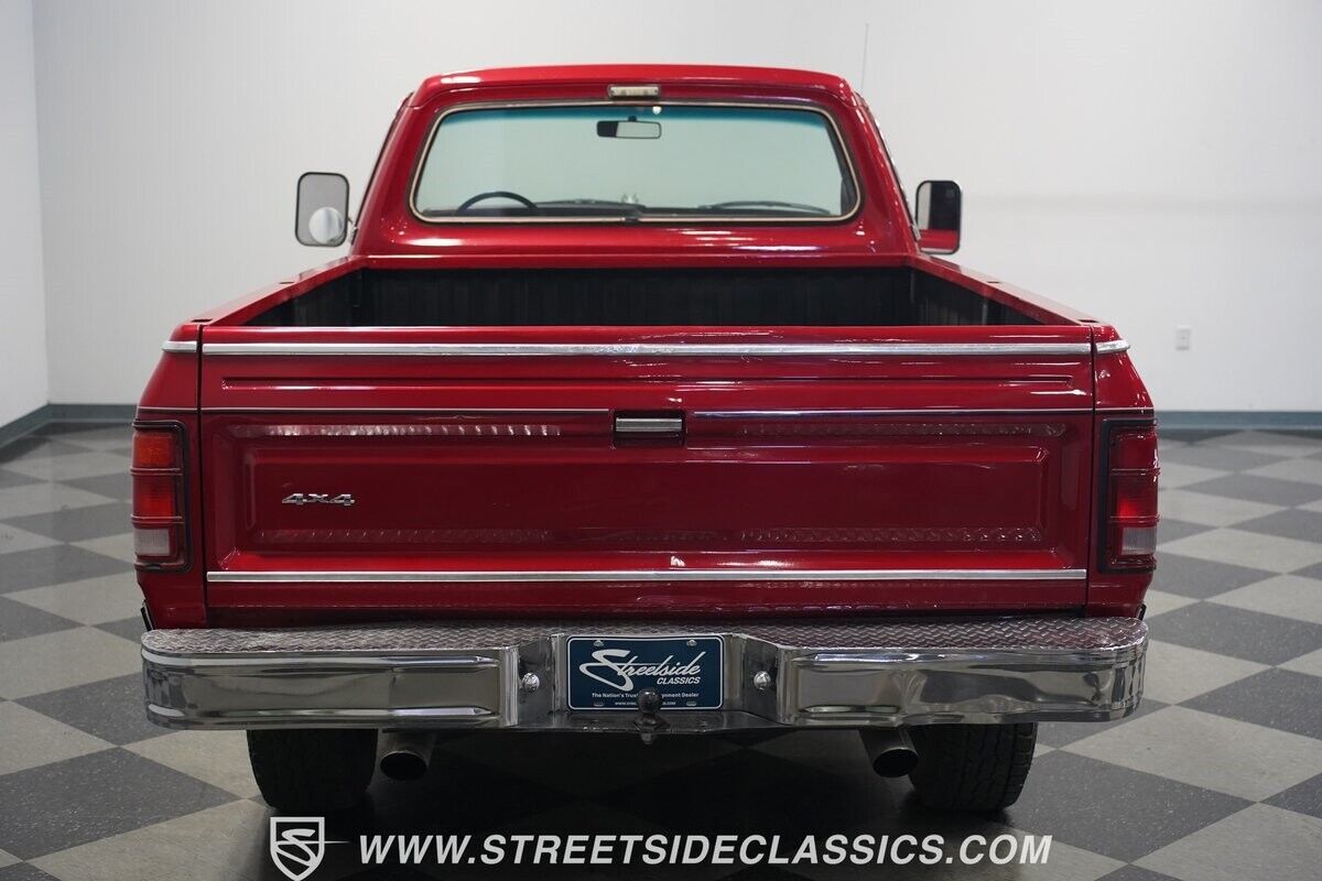 Dodge-Other-Pickups-Pickup-1985-Red-Red-114807-28