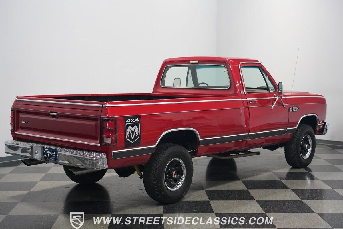 Dodge-Other-Pickups-Pickup-1985-Red-Red-114807-29