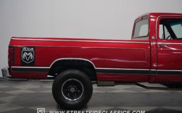 Dodge-Other-Pickups-Pickup-1985-Red-Red-114807-32