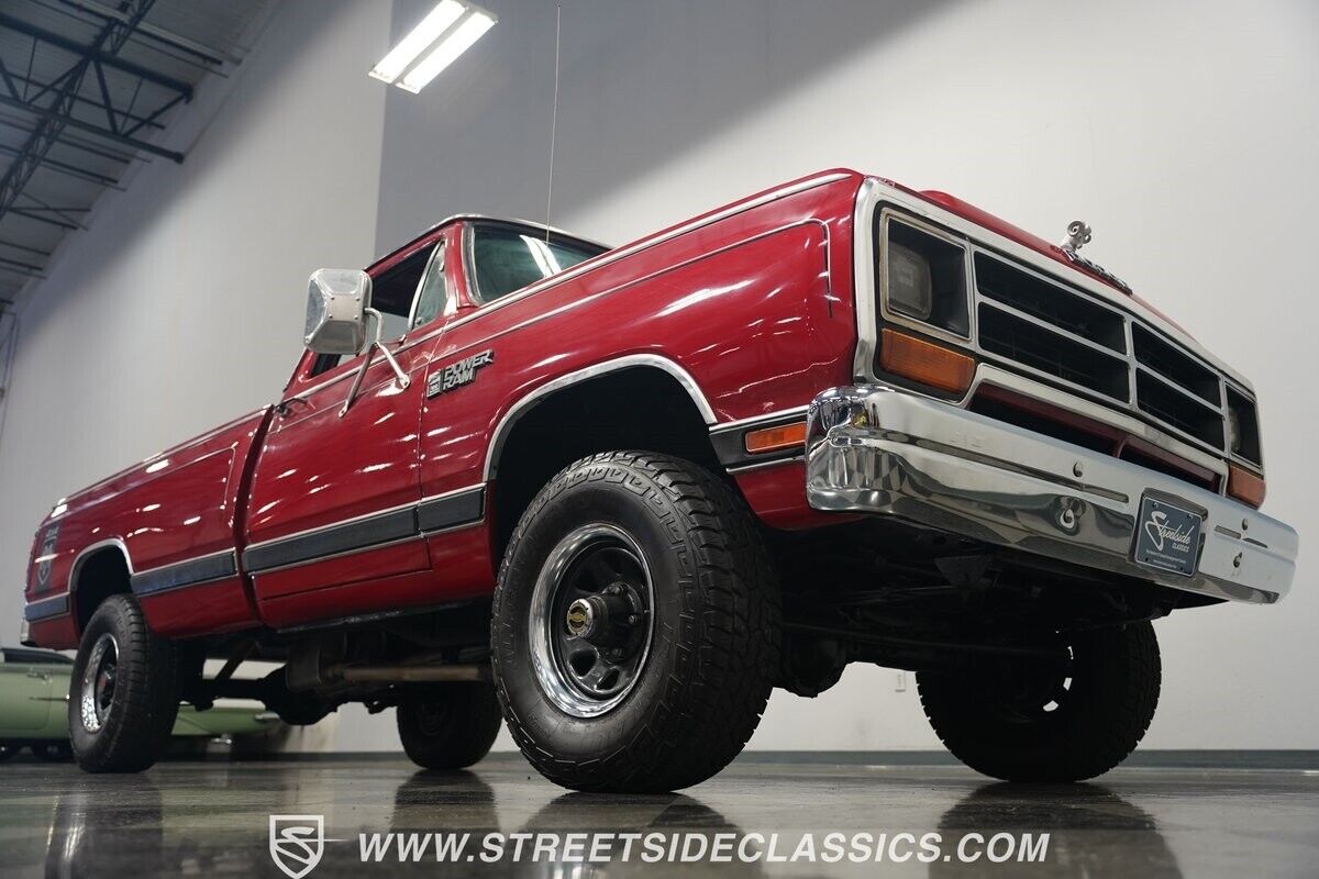 Dodge-Other-Pickups-Pickup-1985-Red-Red-114807-34