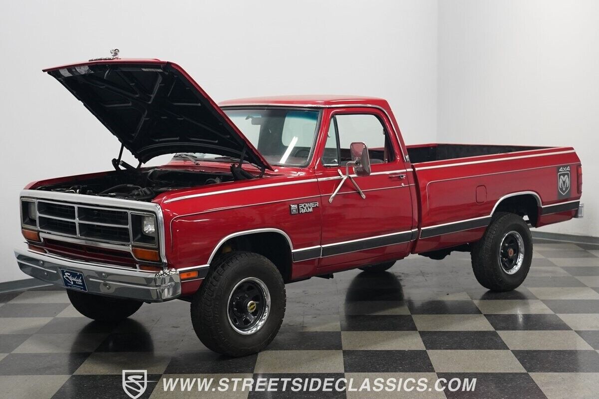 Dodge-Other-Pickups-Pickup-1985-Red-Red-114807-35