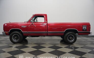 Dodge-Other-Pickups-Pickup-1985-Red-Red-114807-9