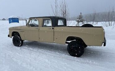 Dodge-Power-Wagon-1964-3