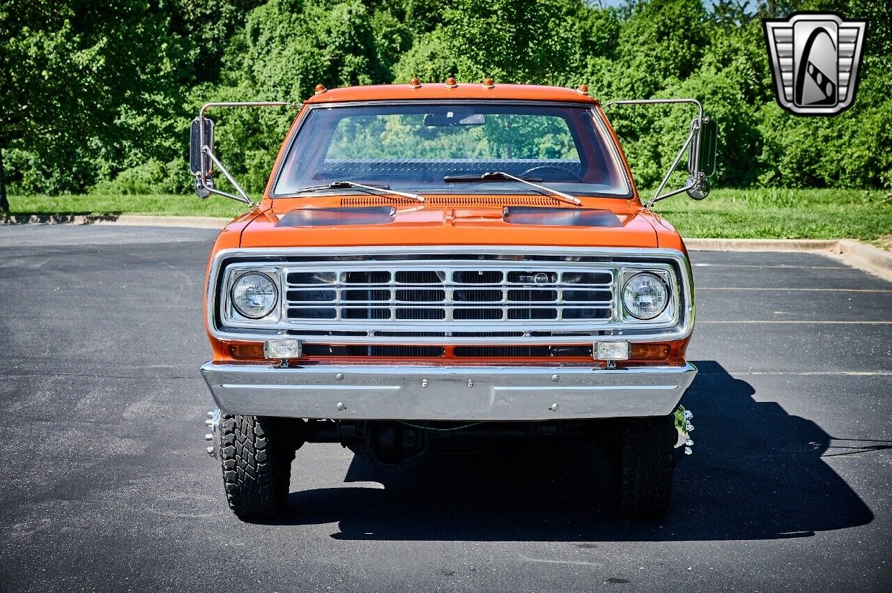 Dodge-Power-Wagon-1973-9