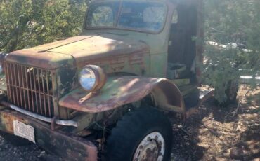 Dodge-Power-wagon-1942-green-1788155-1