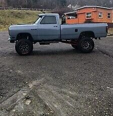 Dodge-Ram-1500-1985-Grey-138404-2