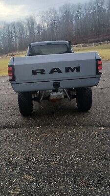 Dodge-Ram-1500-1985-Grey-138404-3