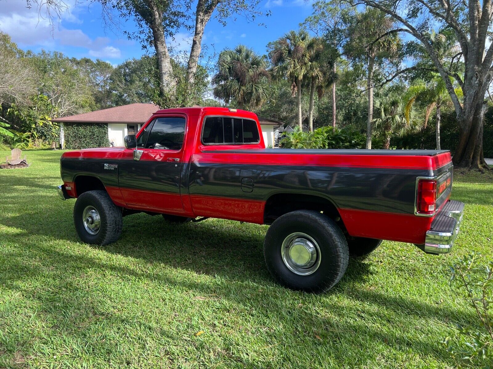 Dodge-Ram-2500-1990-Red-231565-10