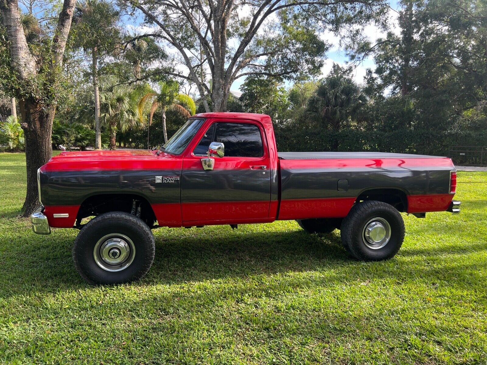 Dodge-Ram-2500-1990-Red-231565-9