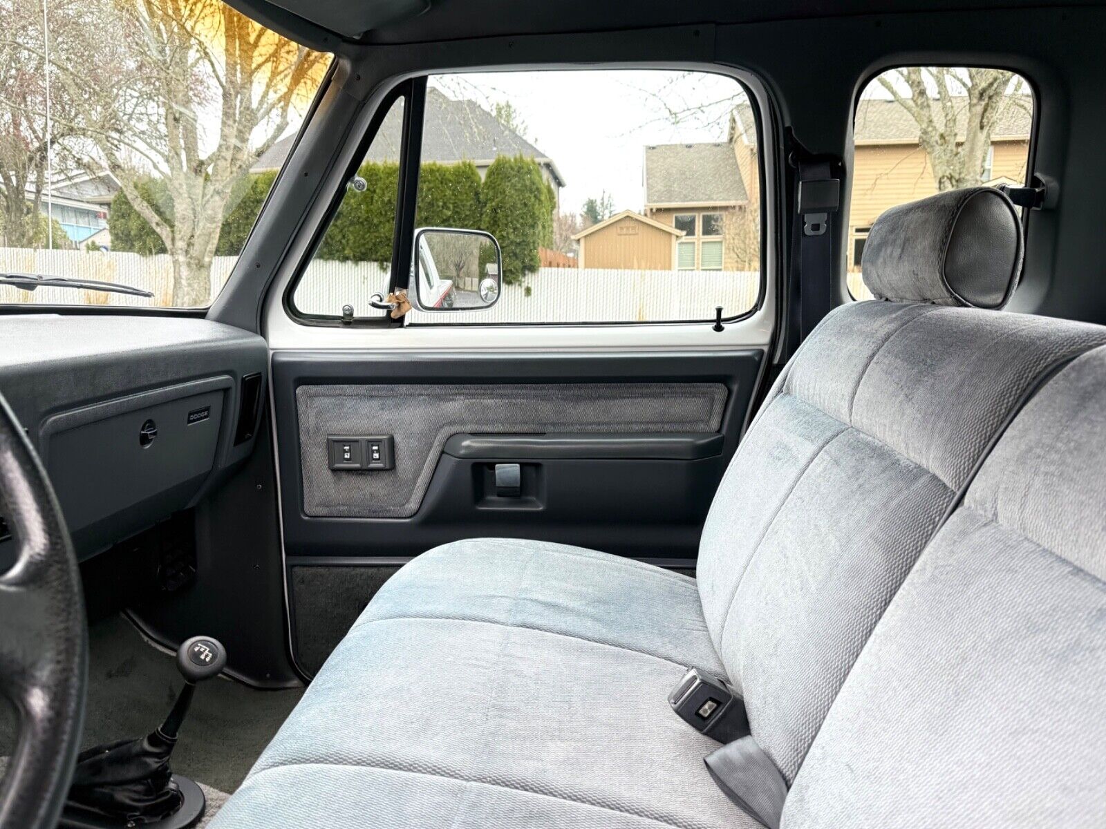 Dodge-Ram-2500-1993-27