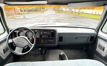 Dodge-Ram-2500-1993-29