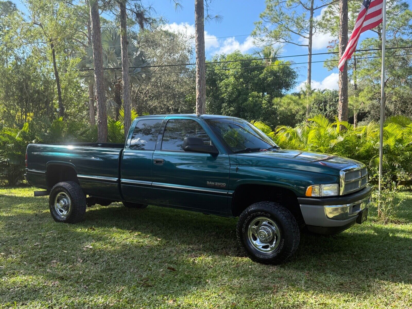 Dodge-Ram-2500-1996-1