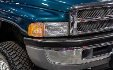 Dodge-Ram-2500-Pickup-1995-10