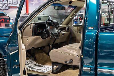 Dodge-Ram-2500-Pickup-1995-28