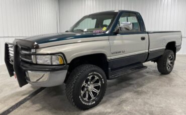 Dodge-Ram-2500-regular-cab-1995-1