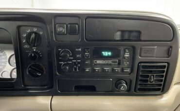 Dodge-Ram-2500-regular-cab-1995-13