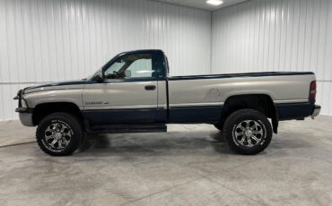 Dodge-Ram-2500-regular-cab-1995-21