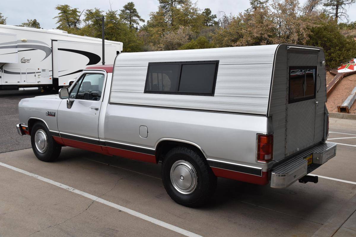 Dodge-Ram-350-diesel-1989