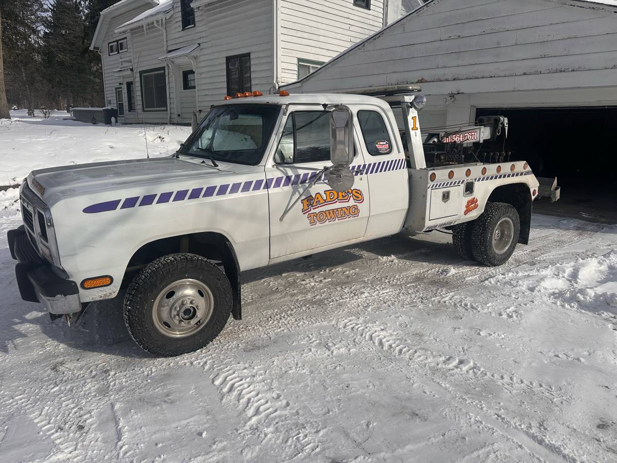 Dodge-Ram-3500-diesel-1992-white-424866-2