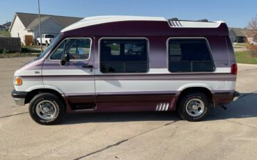 Dodge-Ram-van-2500-1995-4