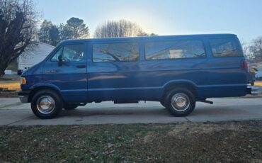 Dodge-Ram-van-3500-1994-70811-4