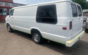 Dodge-Ram-van-b250-3dr-extended-1990-white-0