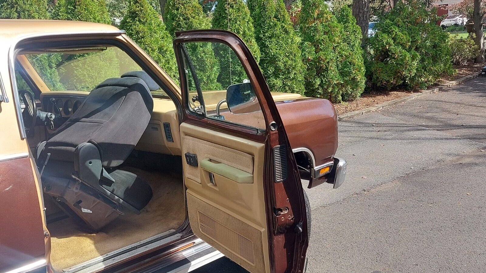 Dodge-Ramcharger-SUV-1987-Tan-166567-15