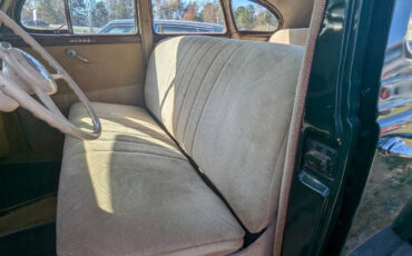 Dodge-Sedan-Berline-1940-Green-Beige-18567-11