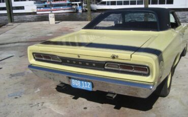 Dodge-Super-Bee-Coupe-1969-Beige-Black-156840-6