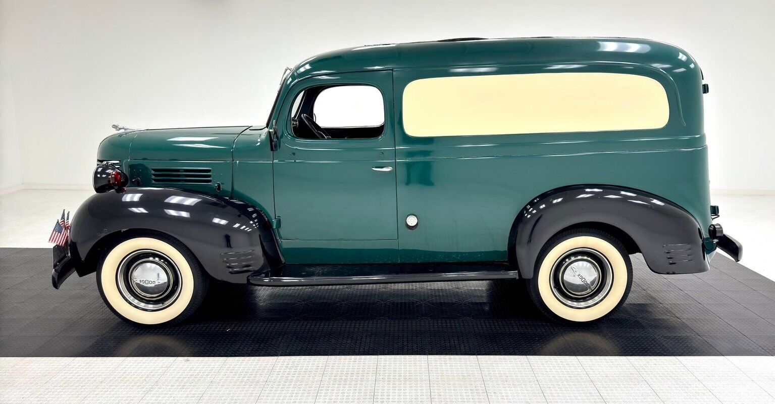 Dodge-VC-Series-Van-1940-1