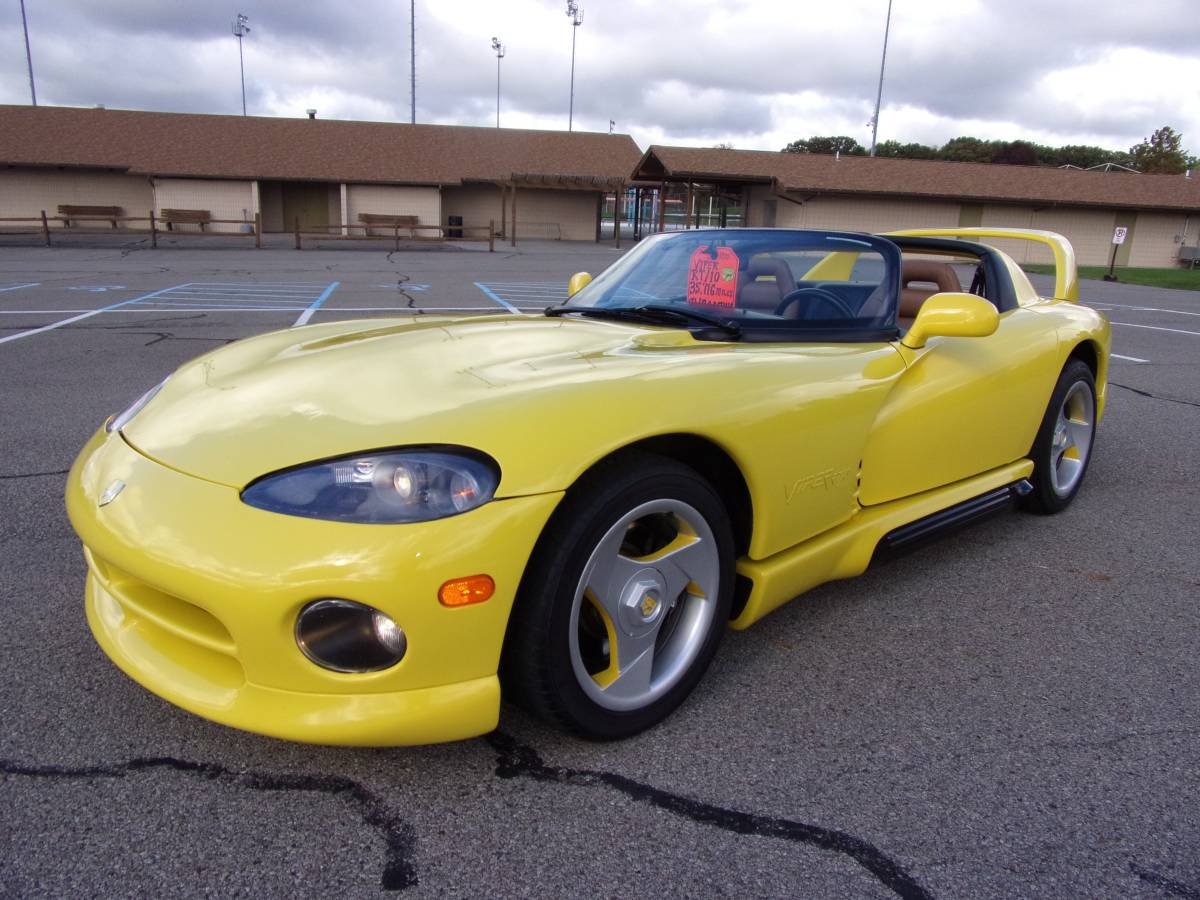 Dodge-Viper-rt10-1995-yellow-57479-1