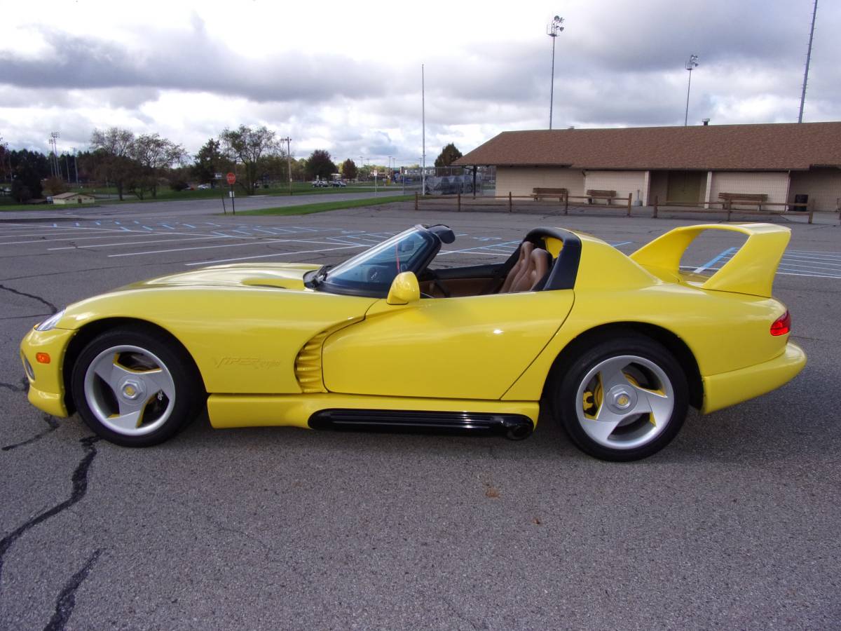 Dodge-Viper-rt10-1995-yellow-57479-3