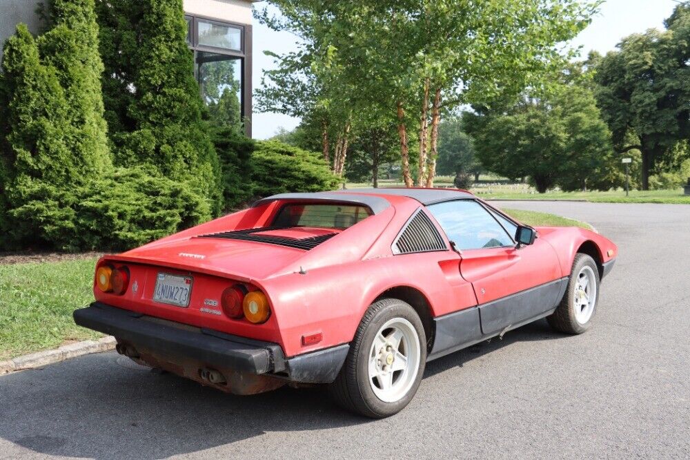 Ferrari-308GTS-1985-Red-Black-0-4