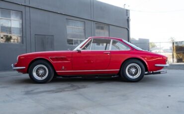 Ferrari-330GTC-1967-Red-Black-0-3