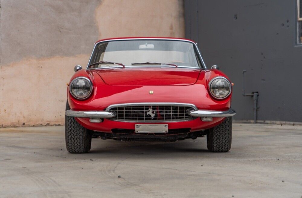 Ferrari-330GTC-1967-Red-Black-0-4