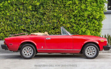 Fiat-124-Spider-1979-3