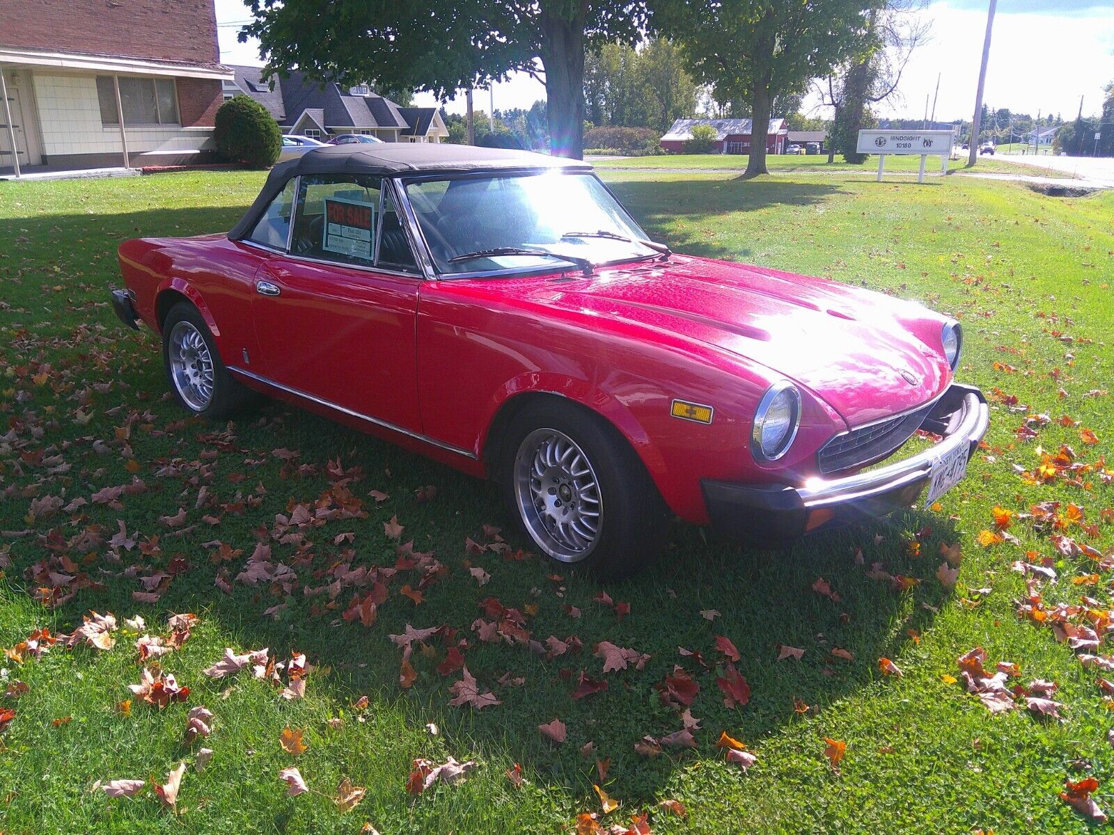 Fiat-124-Spider-Cabriolet-1981-Red-Black-90767-2